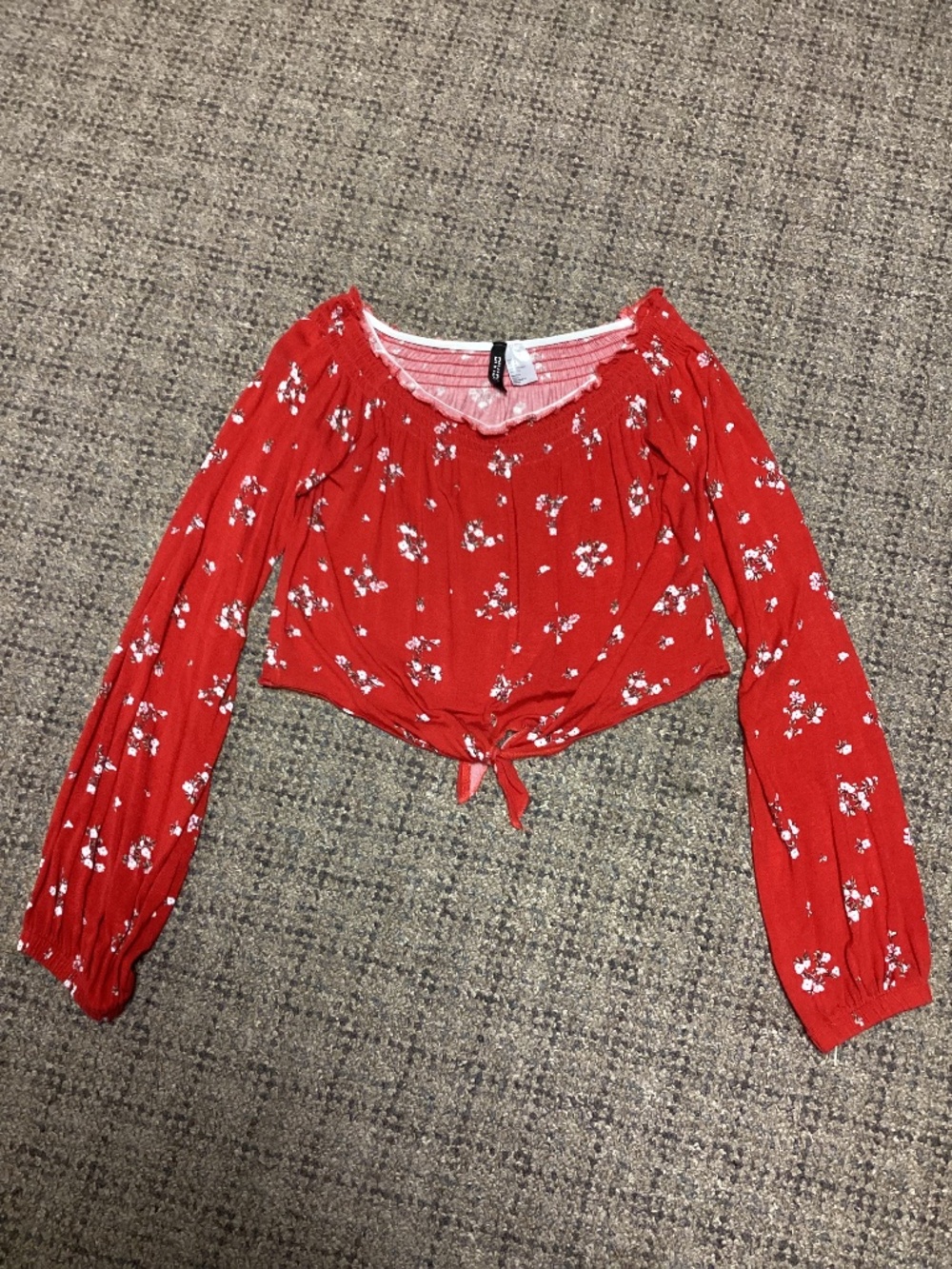 Divided Red White Floral Tie-Front Long-Sleeve Crop Top Size S